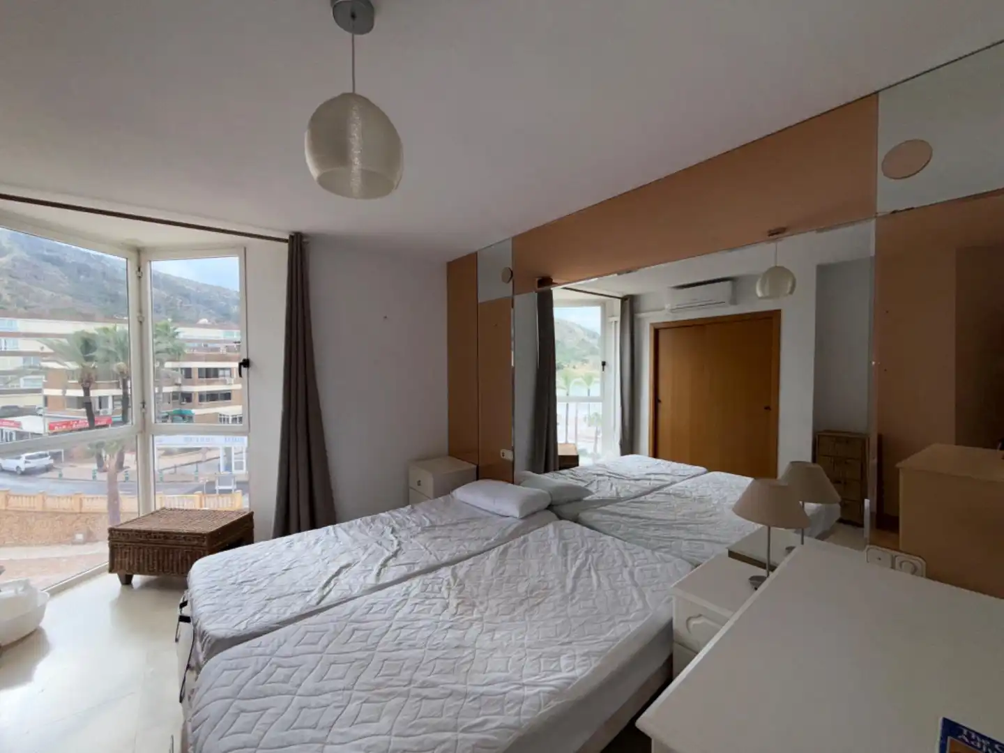 Habitación de Apartamento de alquiler en L'Alfàs del Pi