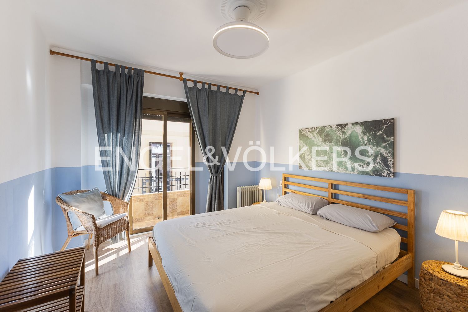 Dormitori de Pis de lloguer en  Valencia Capital amb Aire condicionat, Calefacció i Parquet