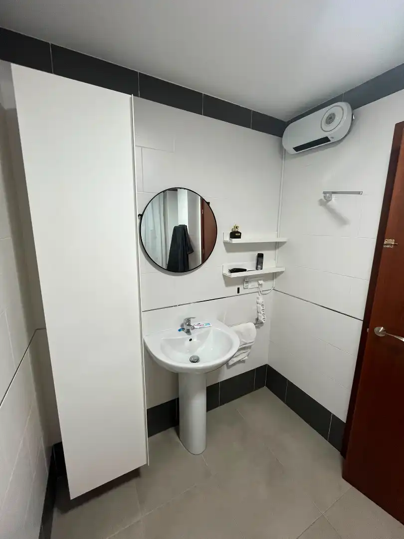 Bathroom of Flat for sale in Lucena  with Air Conditioner, Heating and Storage room