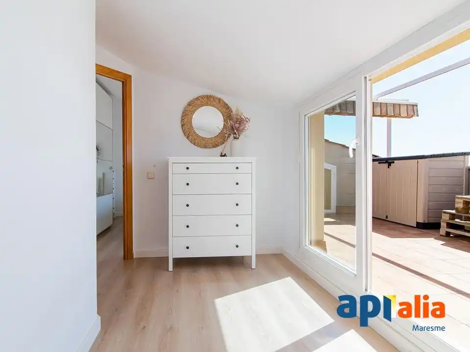 Dormitori de Dúplex en venda en Pineda de Mar amb Terrassa