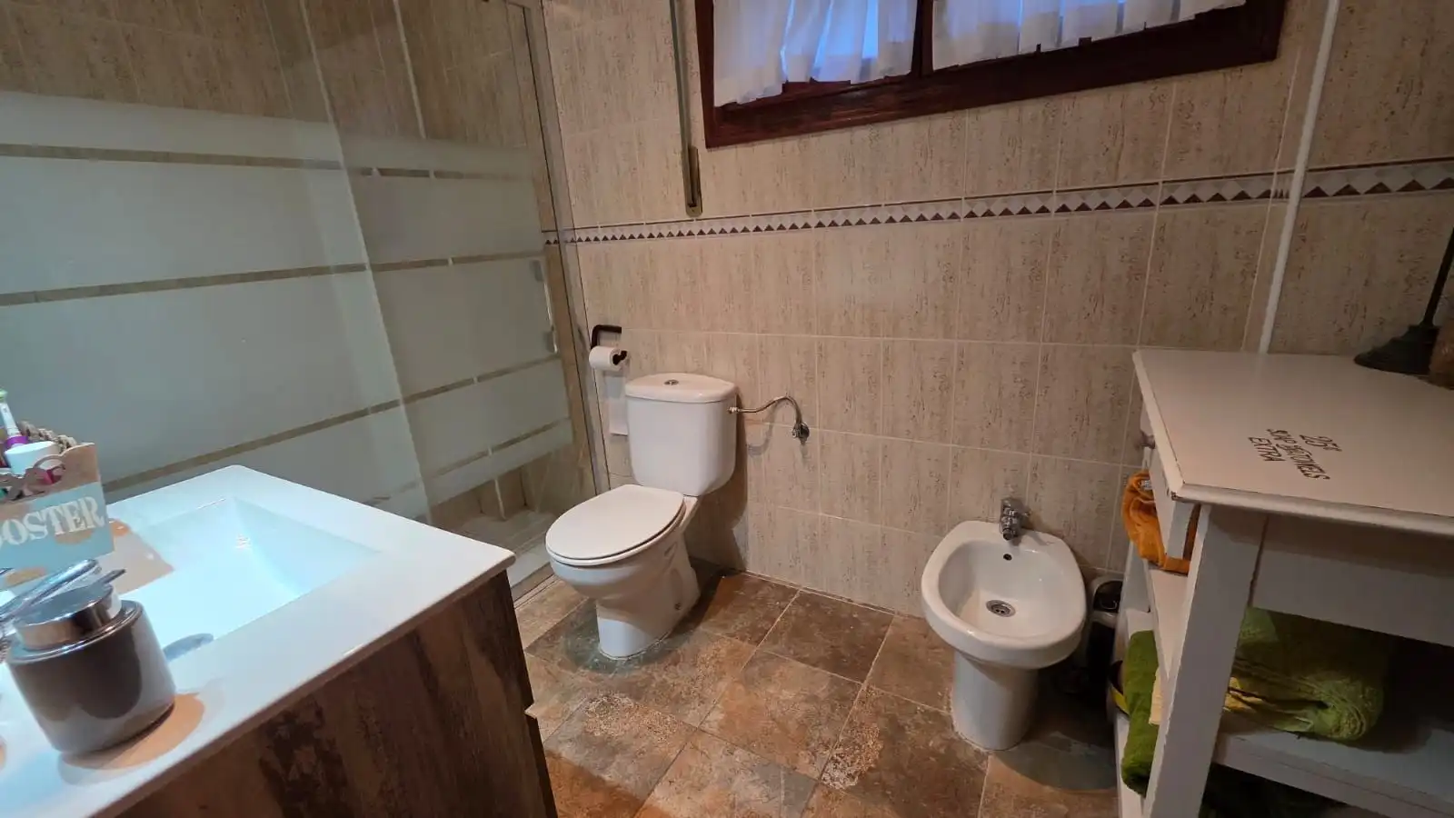 Bany de Casa o xalet en venda en Castro-Urdiales amb Calefacció, Jardí privat i Terrassa