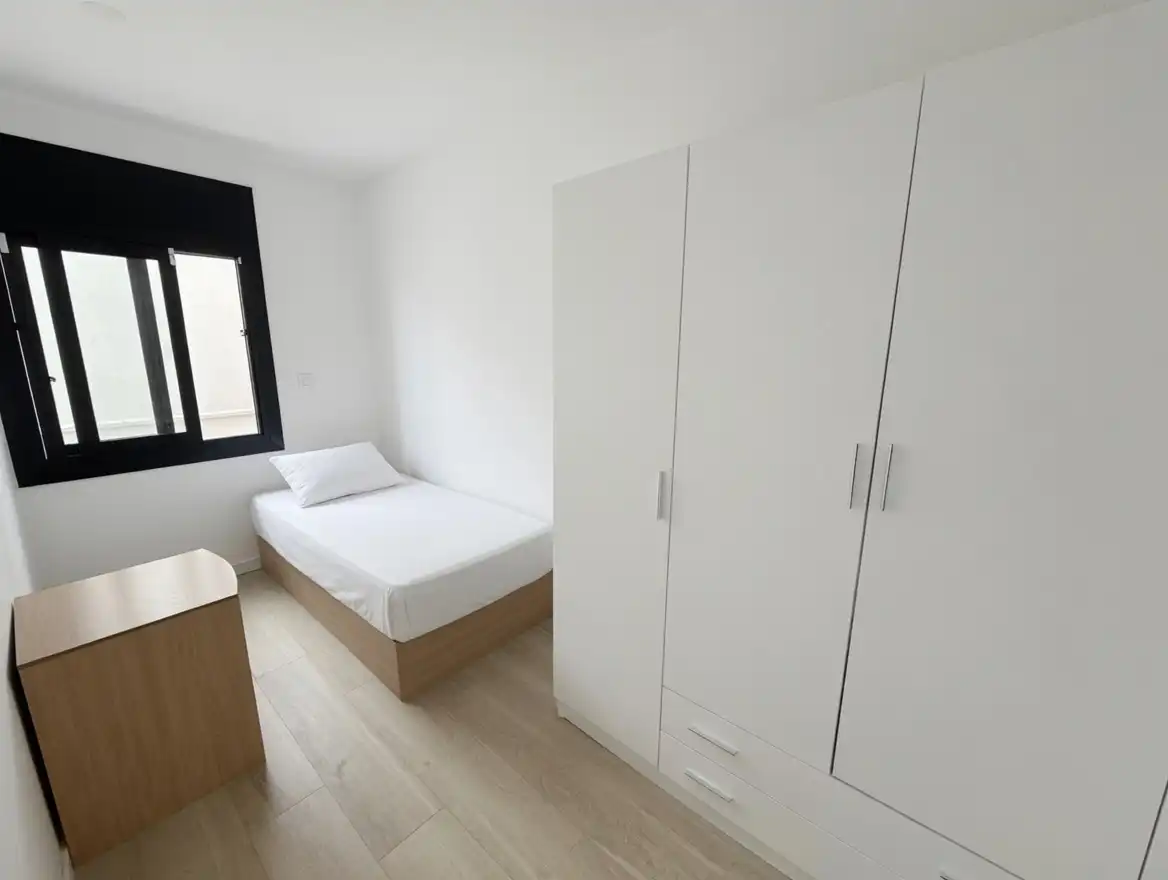 Adosado con terraza en venta en Carrer de Pajares, imagen 7