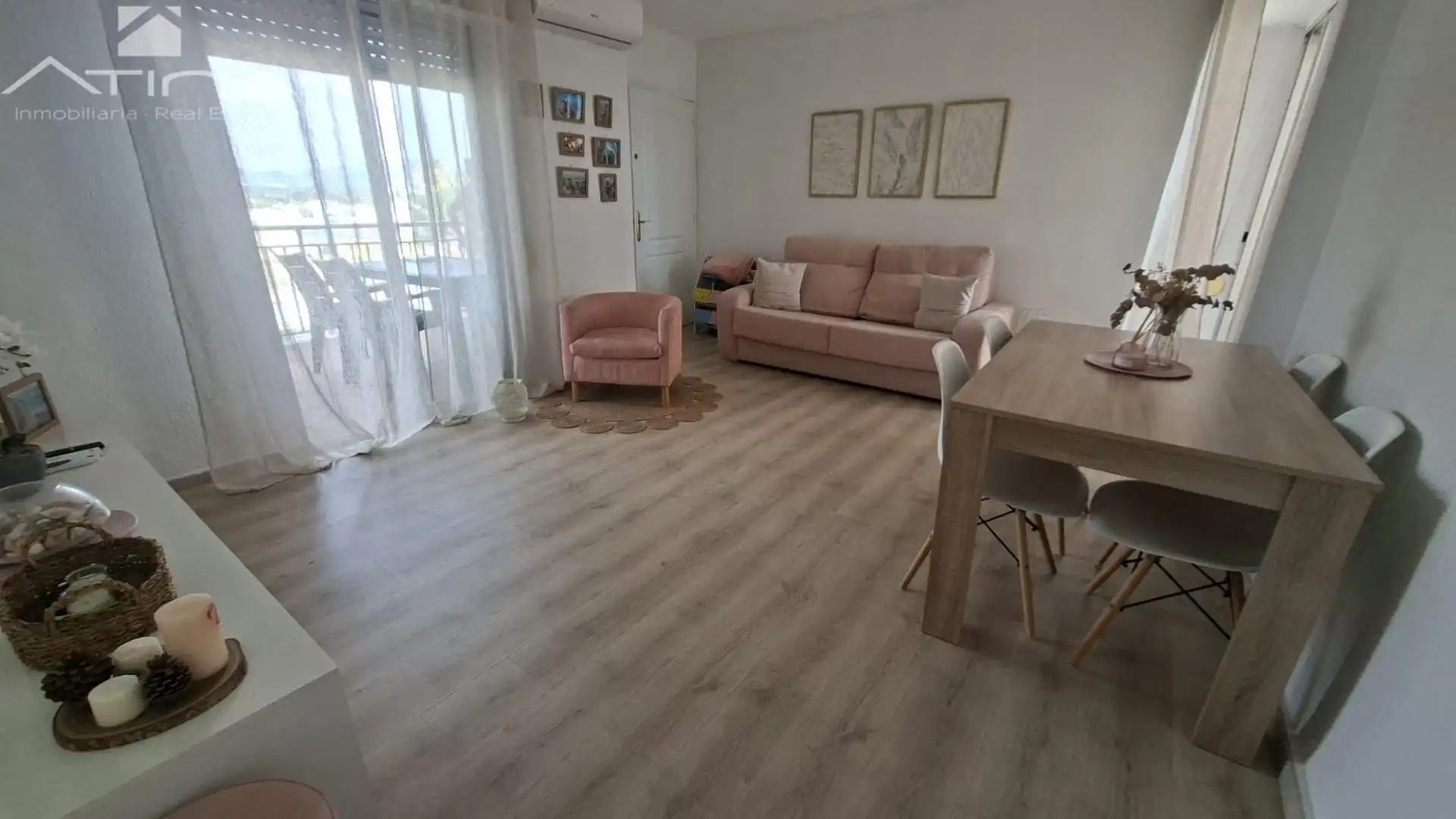 Sala de estar de Apartamento en venta en Bellreguard con Aire acondicionado, Calefacción y Amueblado