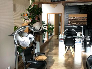 Business premises to rent in Tanos
