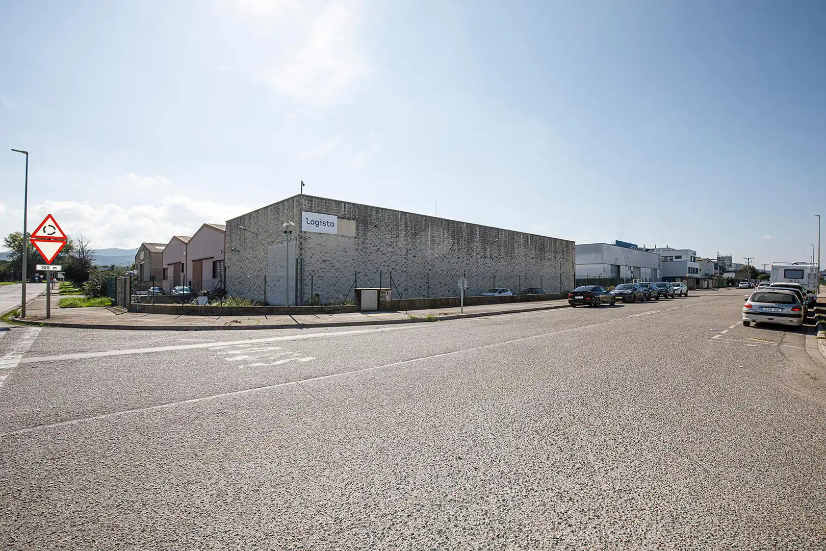 Vista exterior de Nave industrial en venta en Celrà, Girona