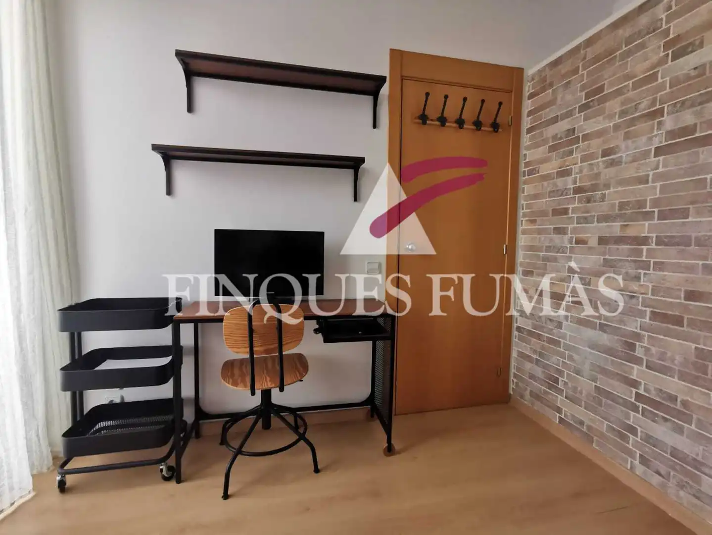 Schlafzimmer von Wohnung zur Miete in Sant Guim de Freixenet mit Heizung, Parkett und Möbliert