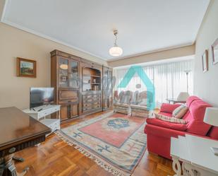 Living room of Flat to rent in Oviedo   with Heating, Parquet flooring and Terrace