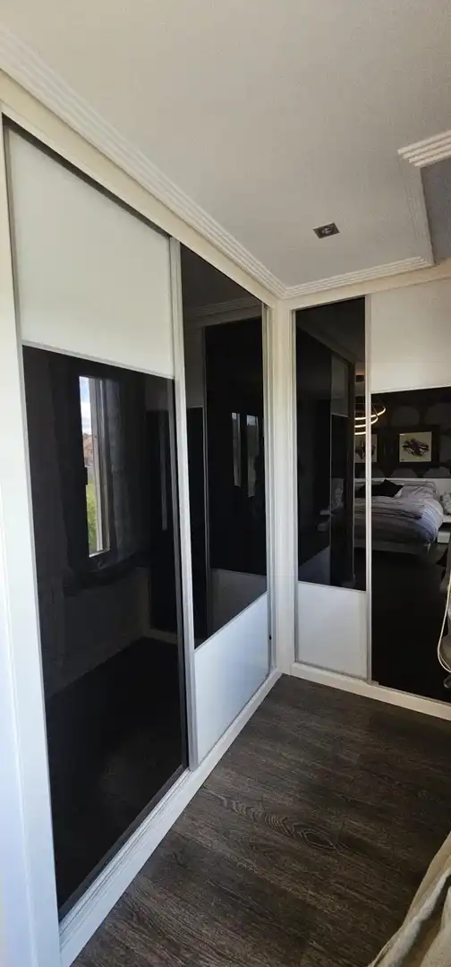 Einfamilien-Reihenhaus zum Verkauf in Villaquilambre mit Heizung, Privatgarten und Parkett