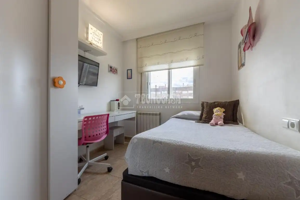 Dormitori de Pis en venda en Tarragona amb Aire condicionat, Calefacció i Parquet