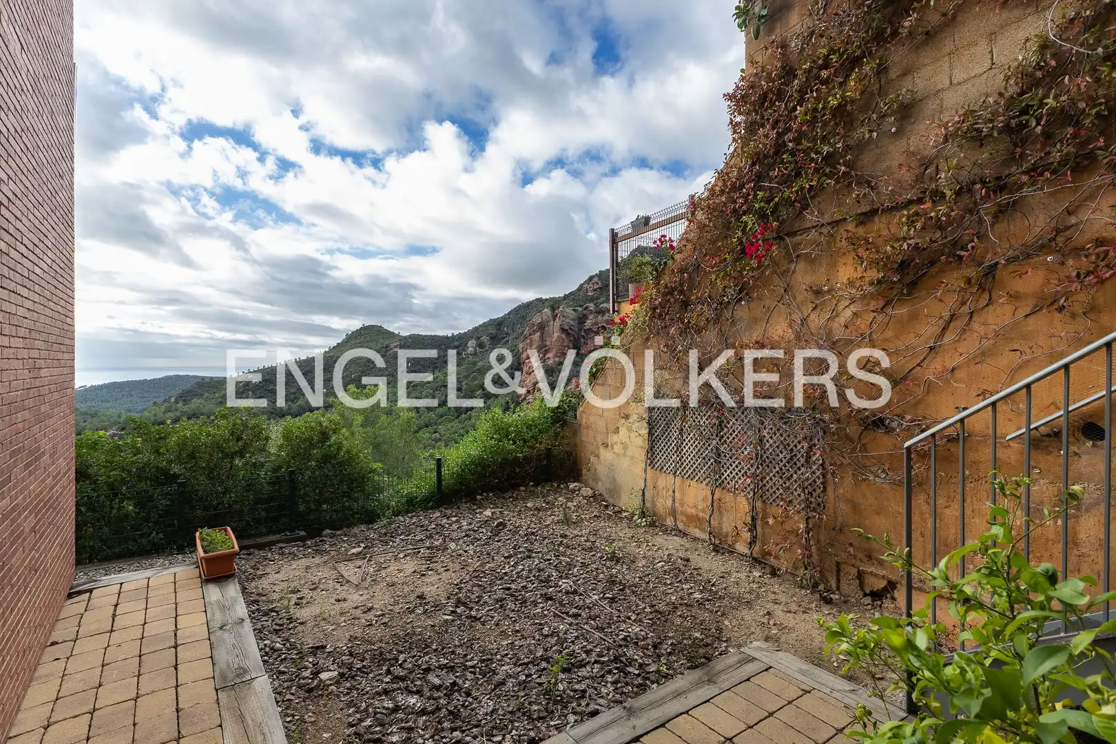 Houses for sale in Bruguers