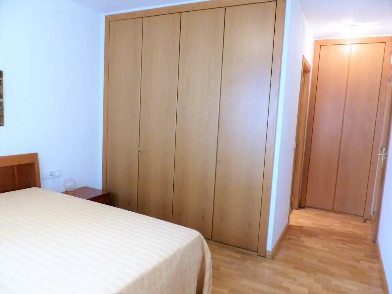Schlafzimmer von Wohnung zur Miete in Vic mit Heizung, Möbliert und Balkon