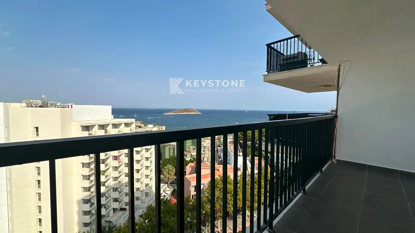Flat for rent in Avinguda S'Olivera, Magaluf