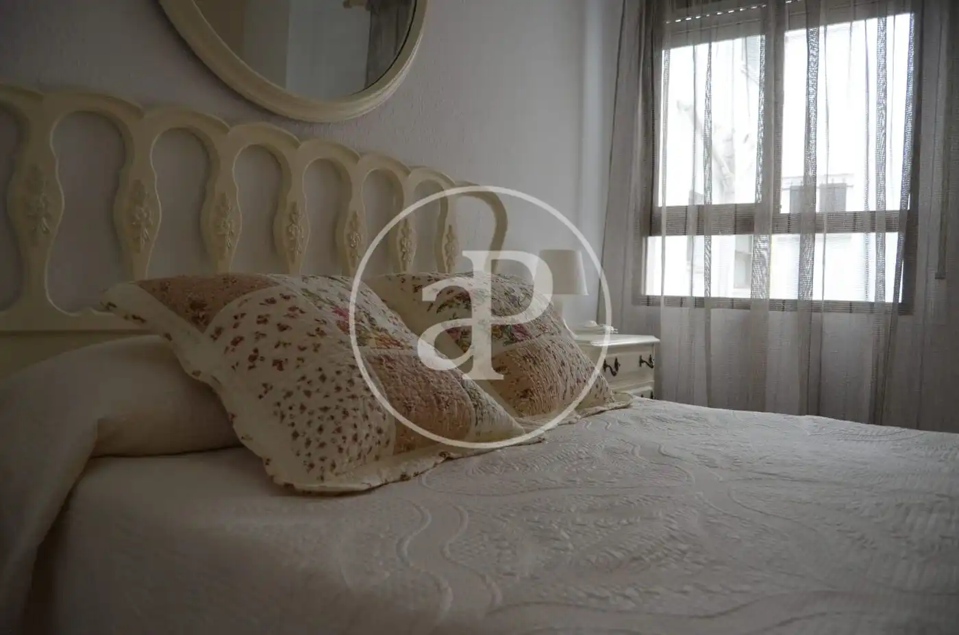 Habitación de Piso de alquiler en Valencia con Amueblado y Balcón