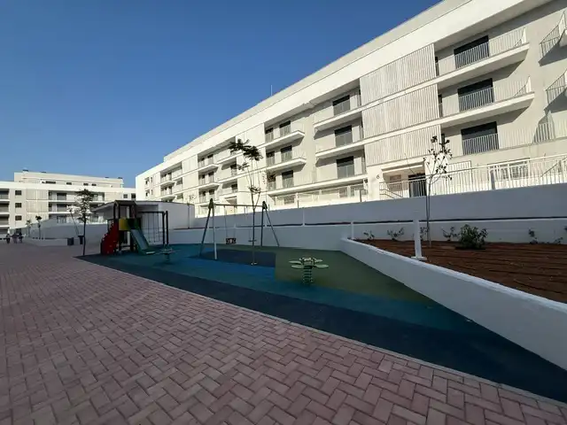 Appartement avec piscine à louer à Calle Maimónides 3