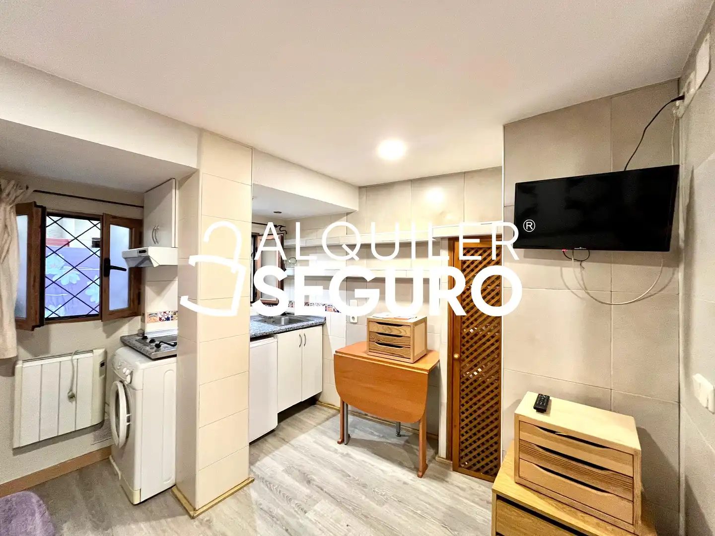 Studio to rent in de Zurita