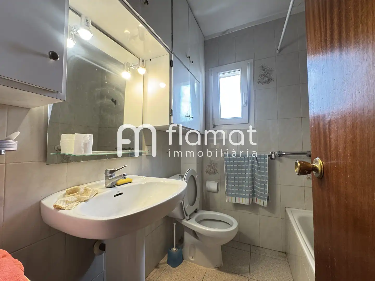 Baño de Piso en venta en Girona
