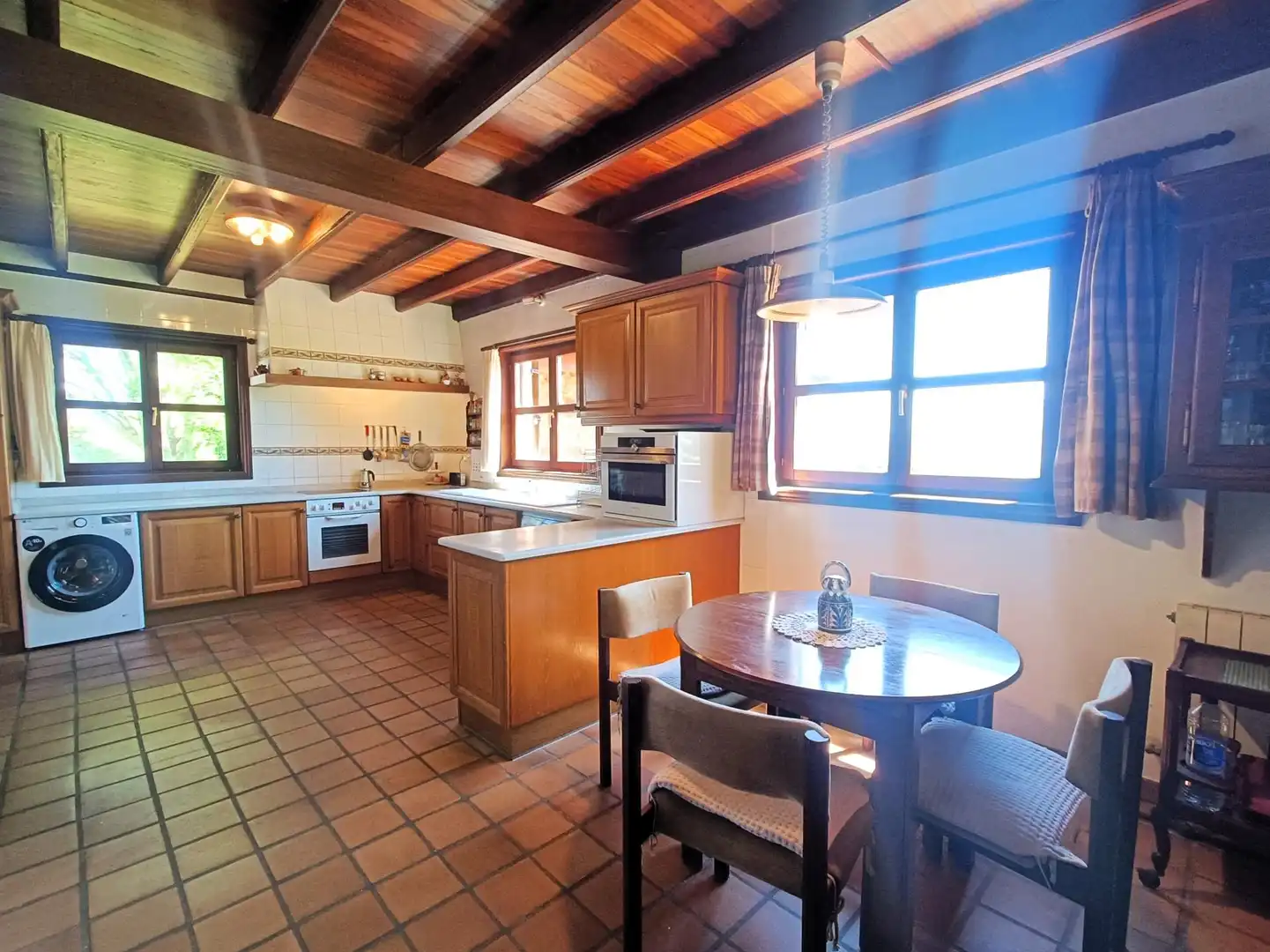 Cocina de Casa o chalet en venta en Camargo con Calefacción, Jardín privado y Terraza