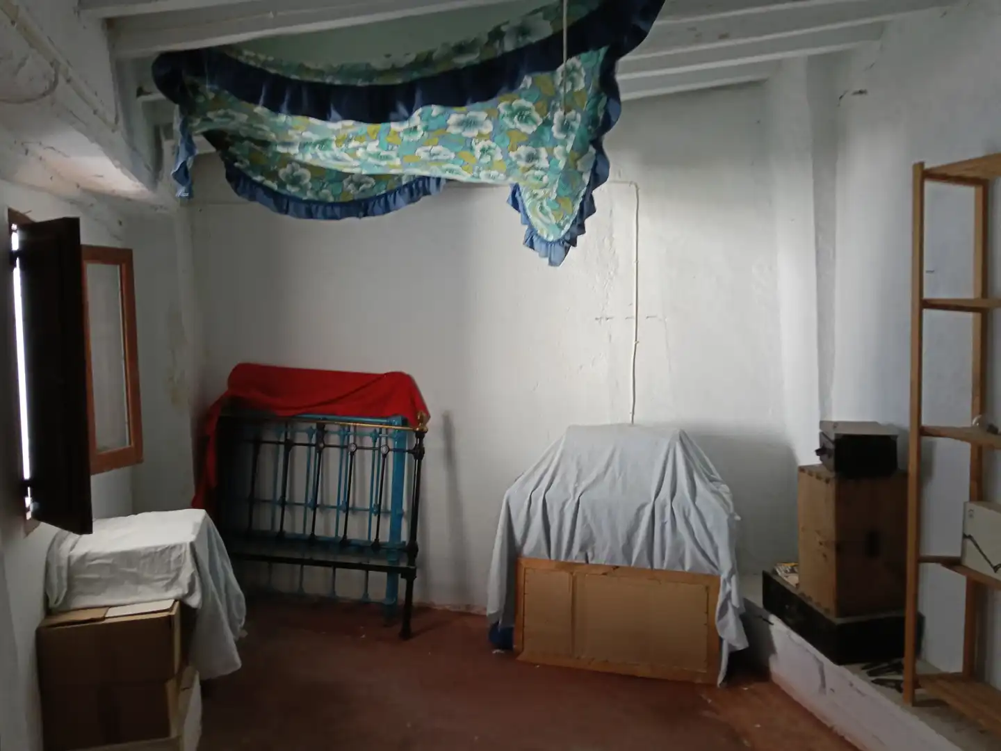 Habitación de Casa adosada en venta en Válor con Terraza, Trastero y Horno