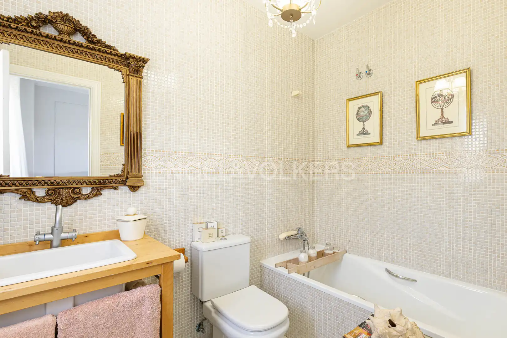 Bathroom of Houses for sale in Valdemorillo  with Heating, Private garden and Terrace