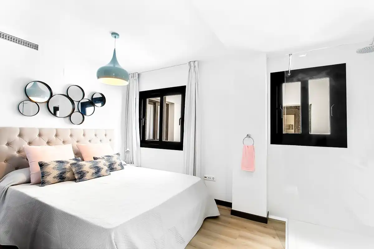 Schlafzimmer von Erdgeschoss zum Verkauf in Mijas mit Klimaanlage, Terrasse und Schwimmbad