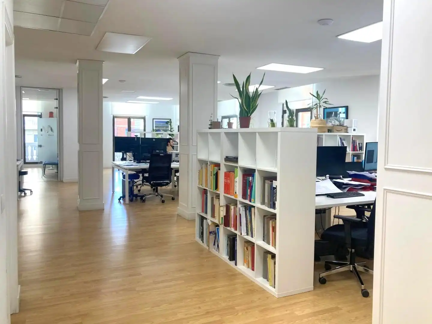 Büro zur Miete in Madrid mit Heizung und Möbliert