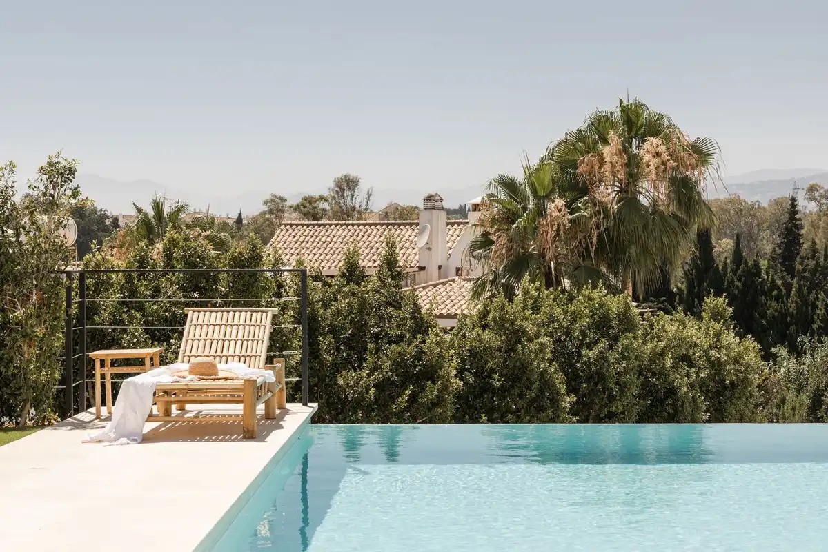 Piscina de Casa o xalet en venda en Marbella amb Aire condicionat, Jardí privat i Terrassa