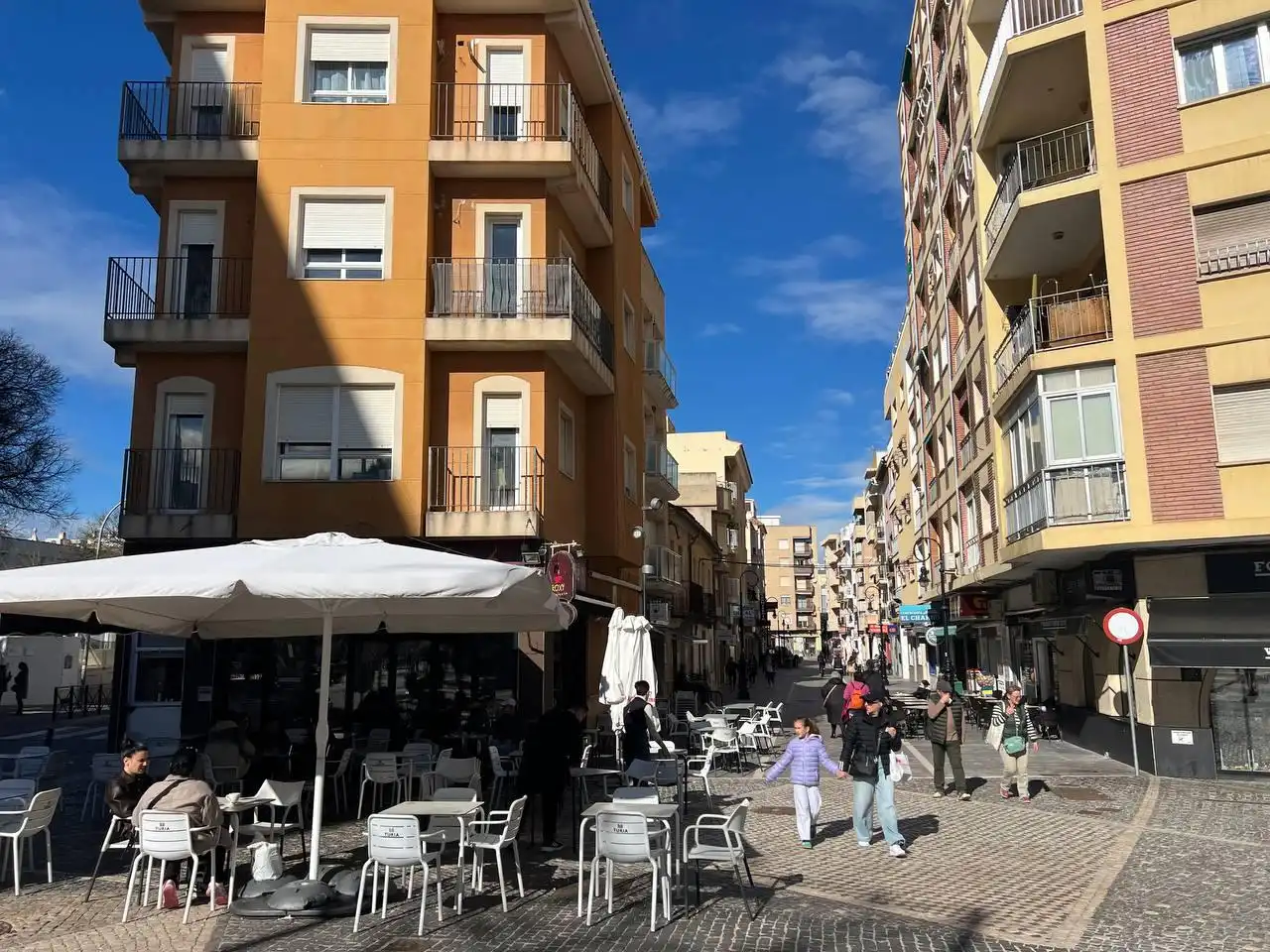 Vista exterior de Dúplex en venda en Gandia amb Aire condicionat, Moblat i Forn
