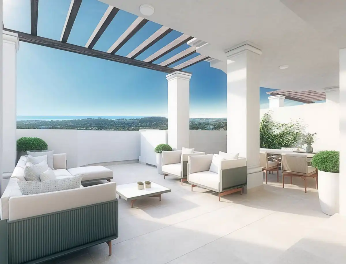 Home with pool for sale in Nueva Andalucía