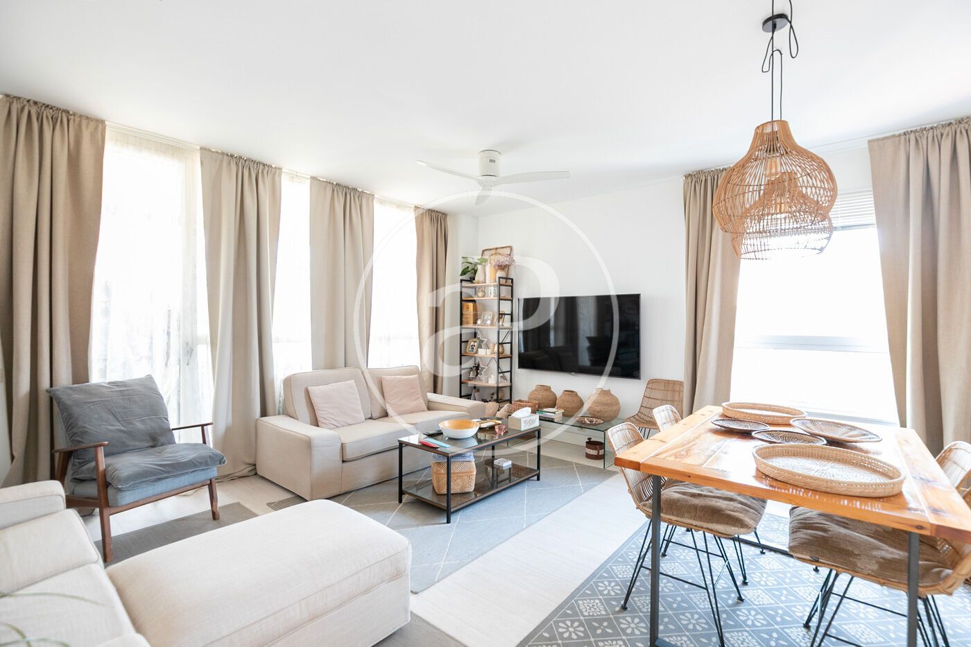 Living room of Flat for sale in  Barcelona Capital  with Air Conditioner, Heating and Private garden