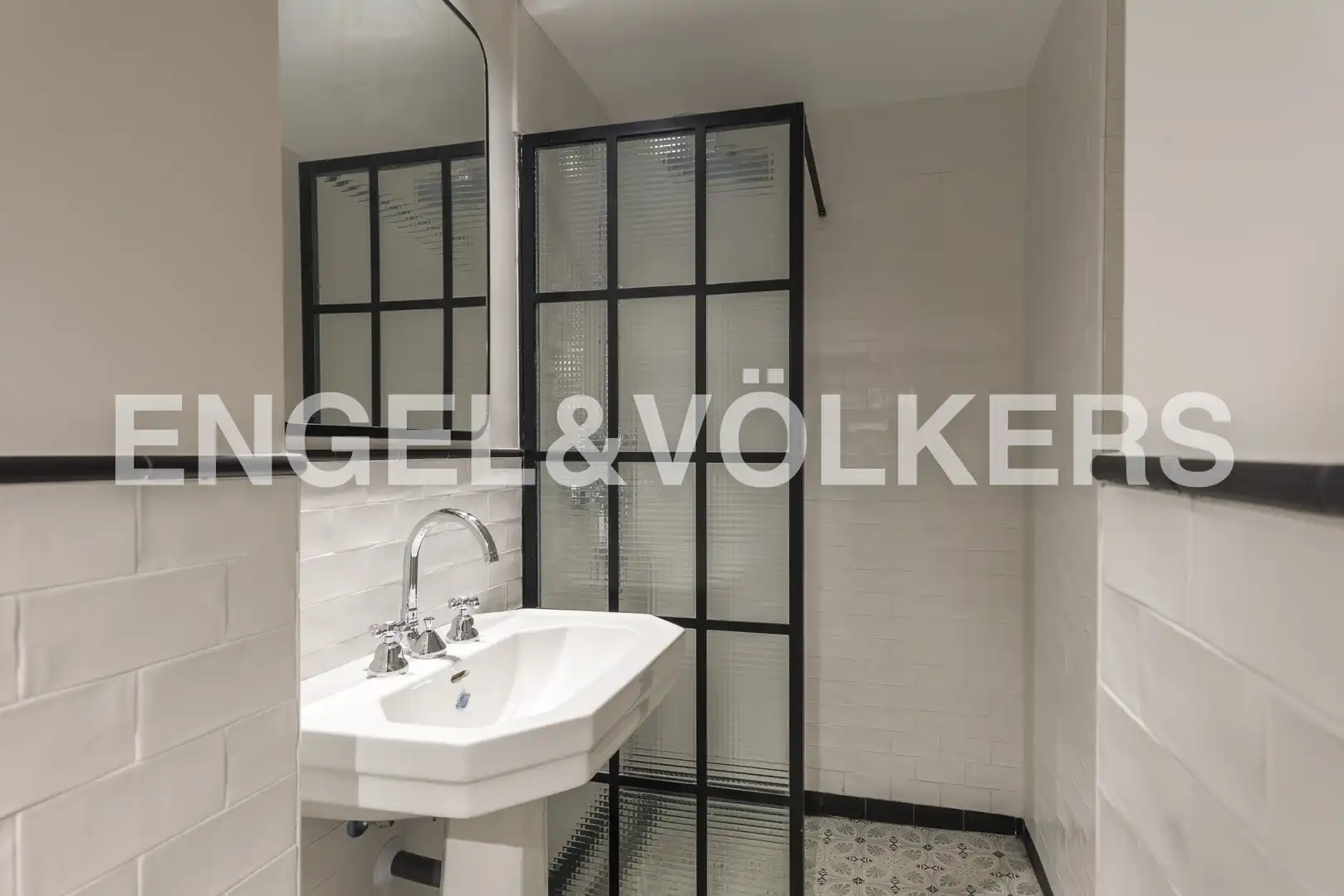 Baño de Ático en venta en Madrid con Aire acondicionado, Calefacción y Amueblado