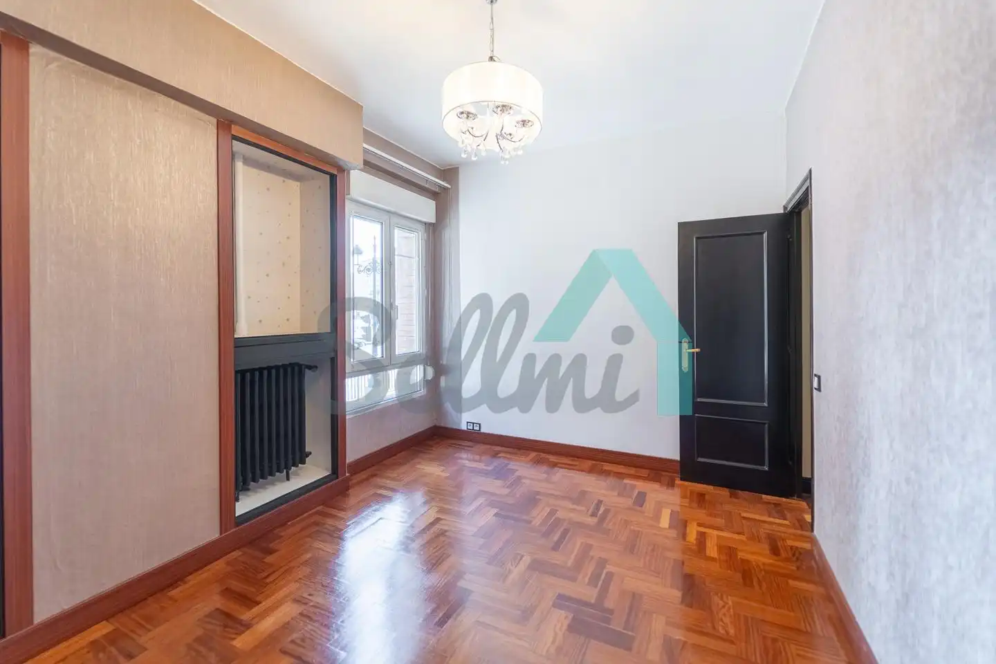Habitación de Piso en venta en Oviedo  con Calefacción, Parquet y Terraza