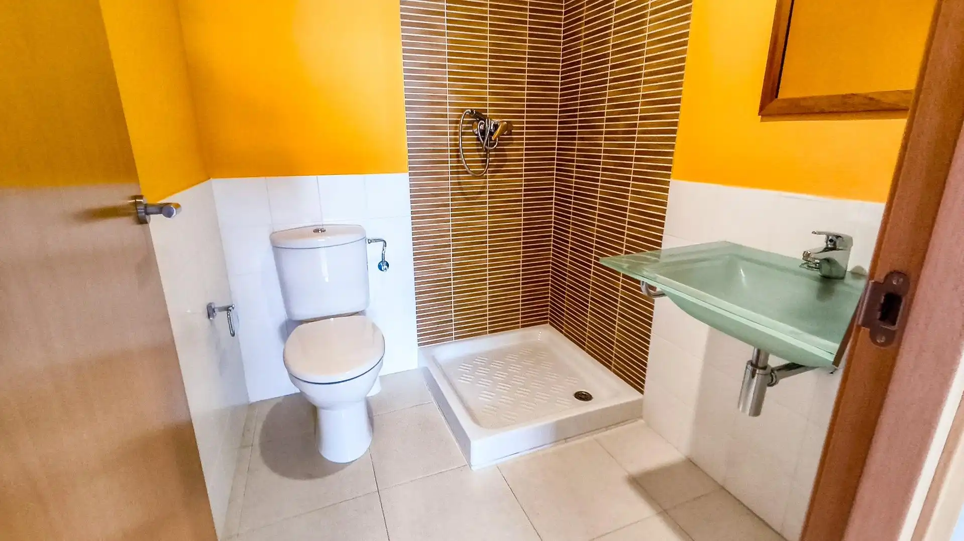 Baño de Piso en venta en Reus con Jardín privado, Trastero y Piscina comunitaria
