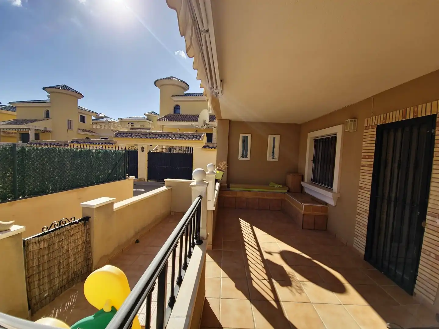Terrasse von Erdgeschoss zur Miete in Orihuela mit Privatgarten, Schwimmbad und Möbliert