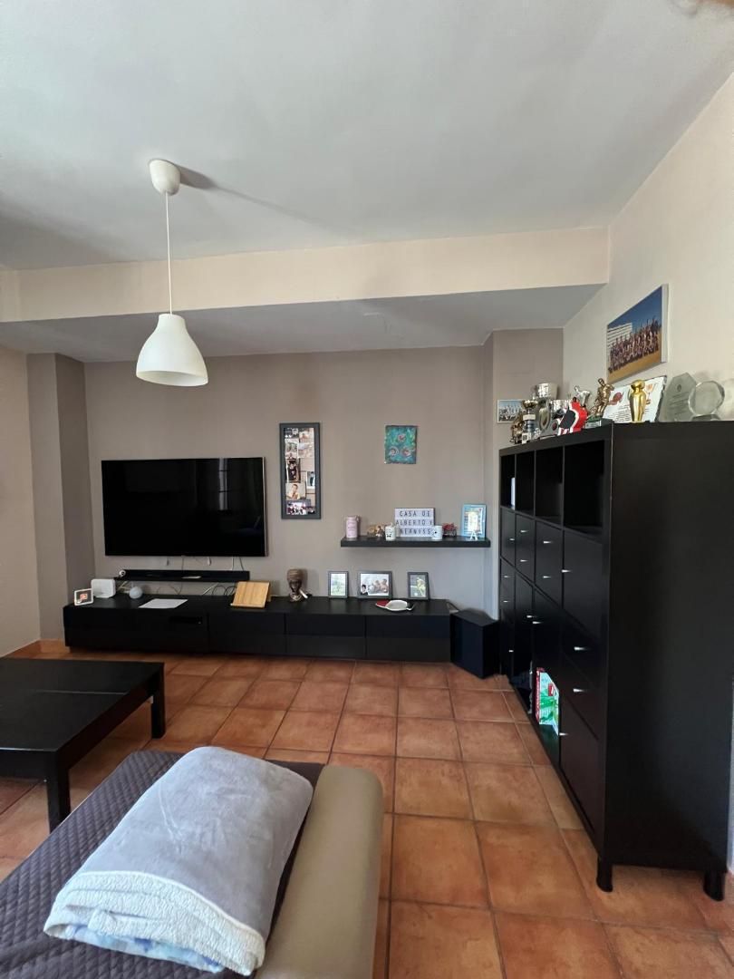 Living room of Single-family semi-detached for sale in Alcalá de Guadaira  with Terrace and Storage room