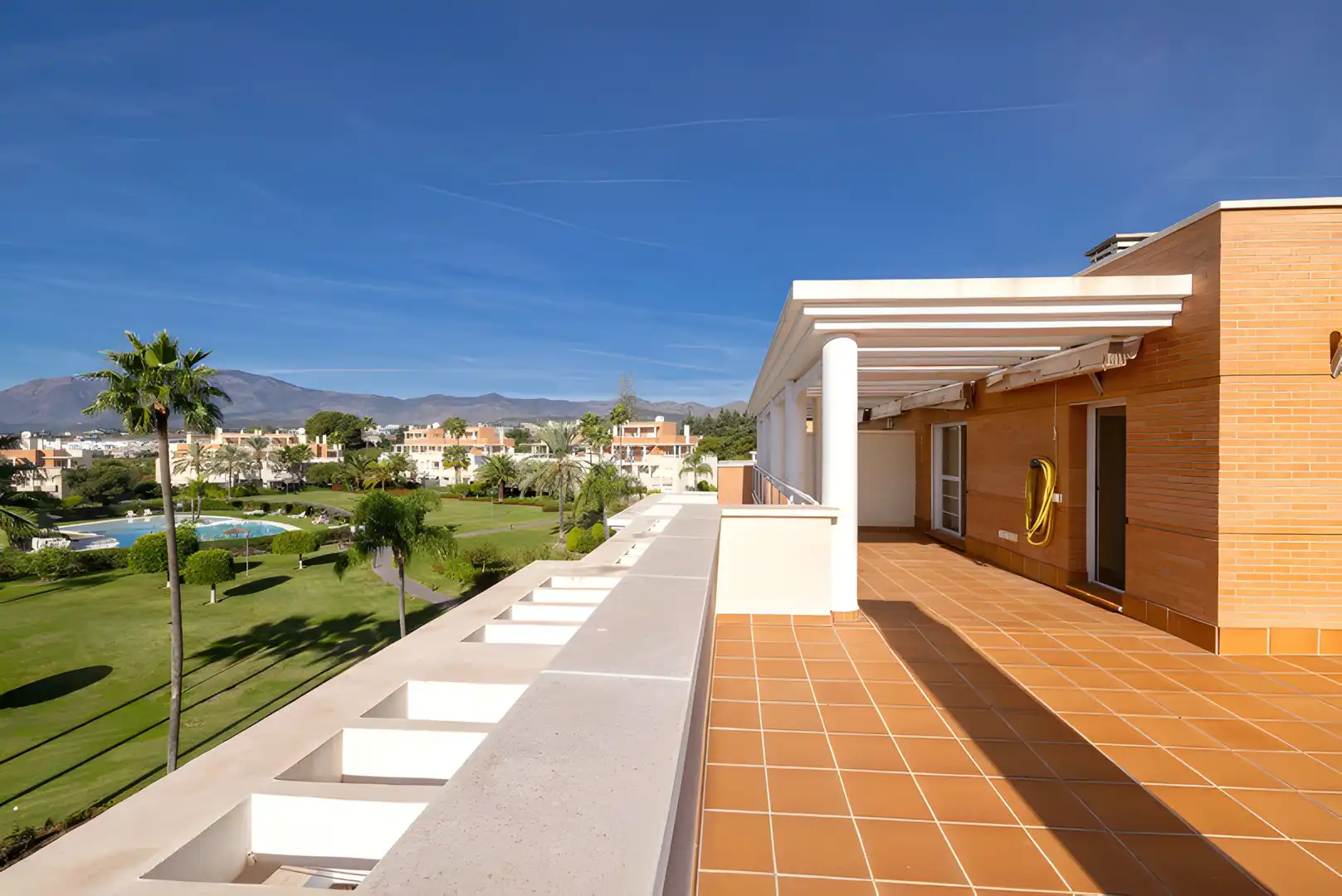 Àtic amb piscina en venda a Estepona Pueblo, imagen 19