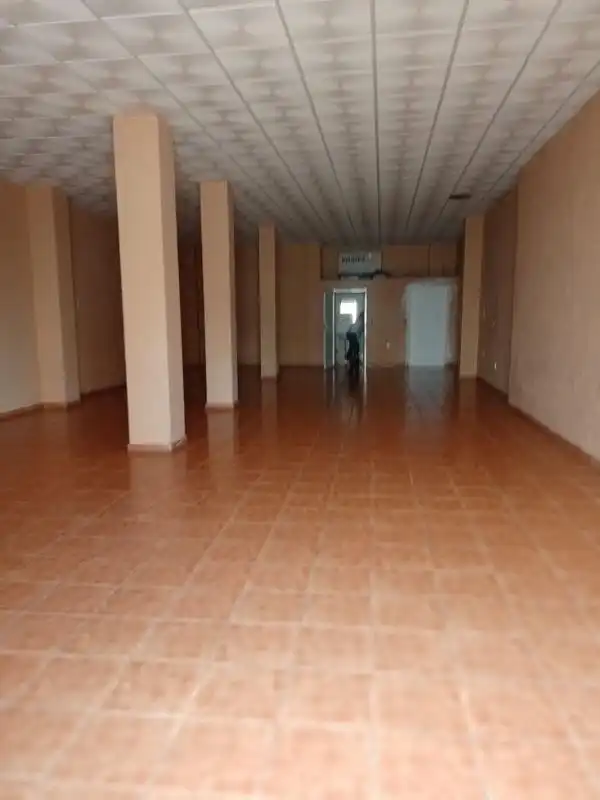 Local commercial à vendre à C. Sayonar, imagen 4