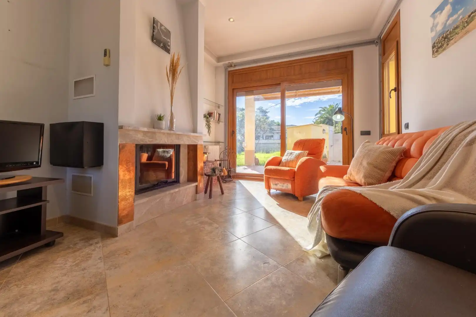 Sala d'estar de Casa o xalet en venda en Mont-roig del Camp amb Calefacció, Jardí privat i Terrassa