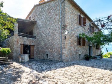 Maison rustique avec jardin à vendre à Sóller