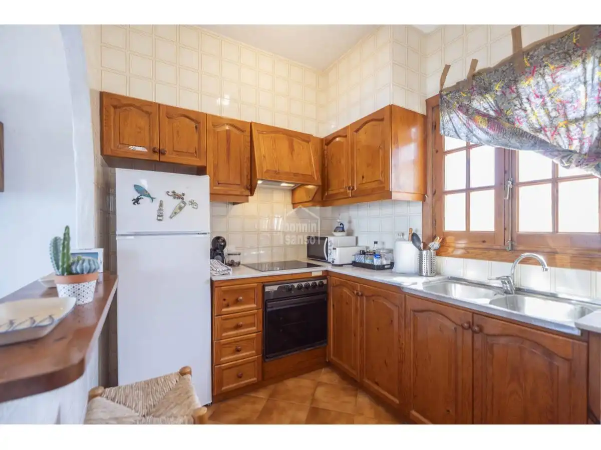 Cuina de Apartament en venda en Es Mercadal amb Jardí privat, Terrassa i Moblat