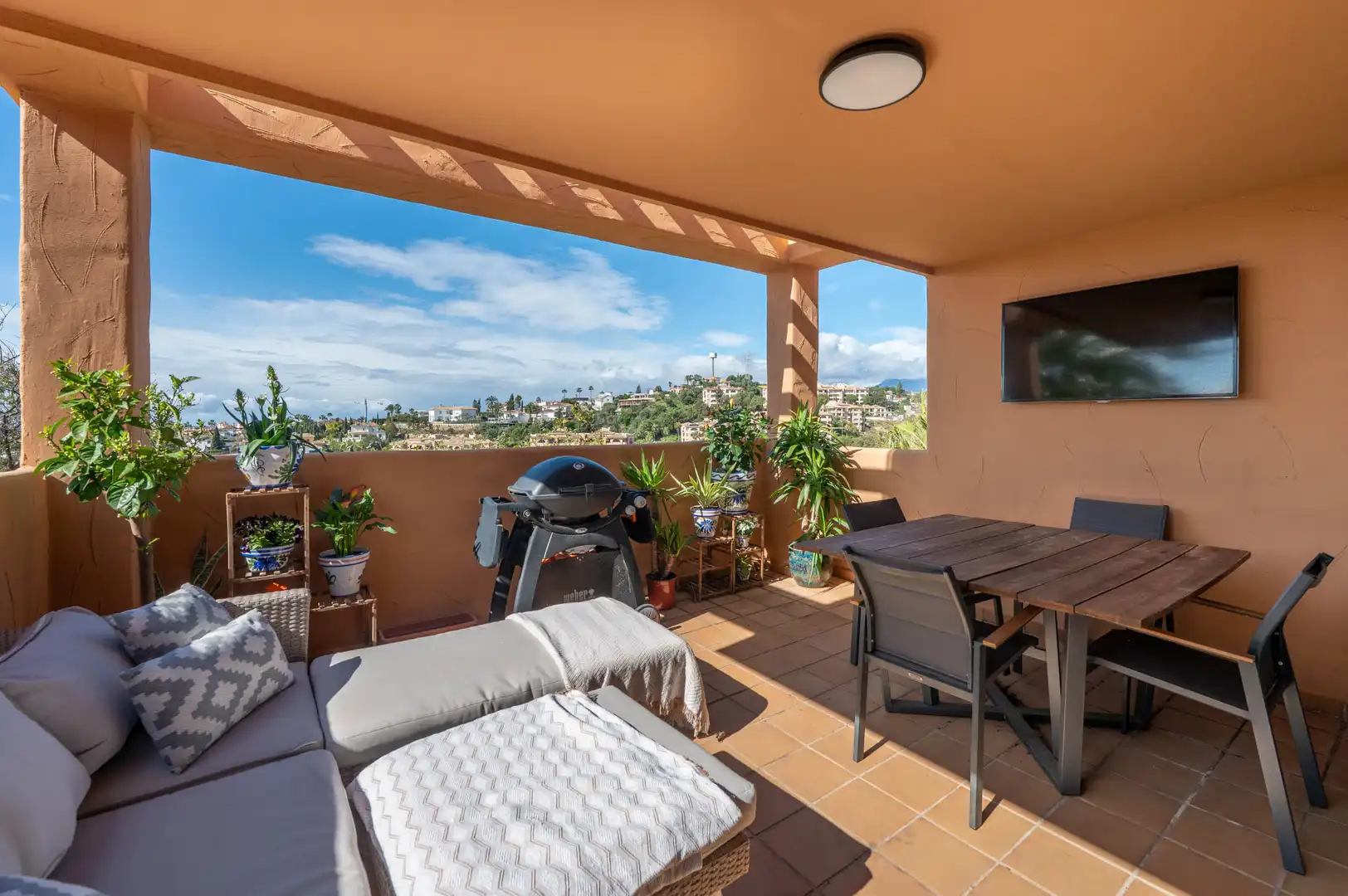 Terrassa de Apartament en venda en Marbella amb Terrassa, Traster i Piscina