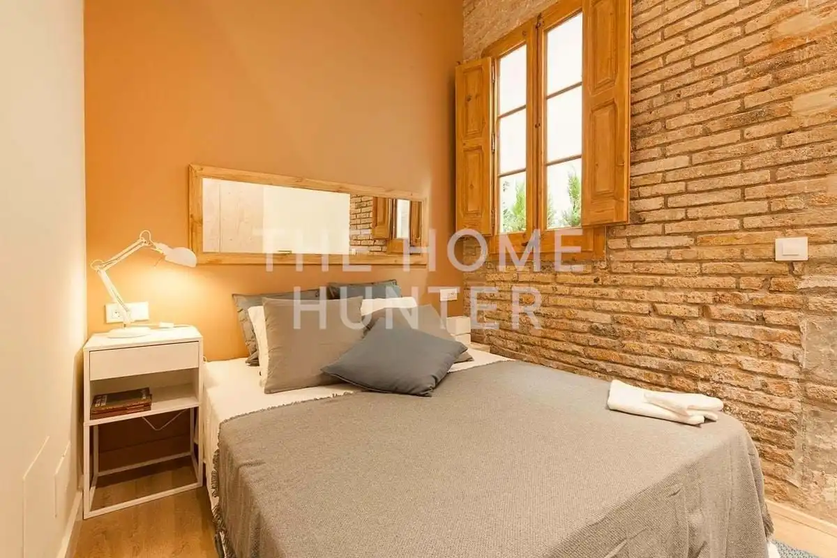 Schlafzimmer von Wohnung zum Verkauf in Barcelona mit Heizung, Privatgarten und Terrasse