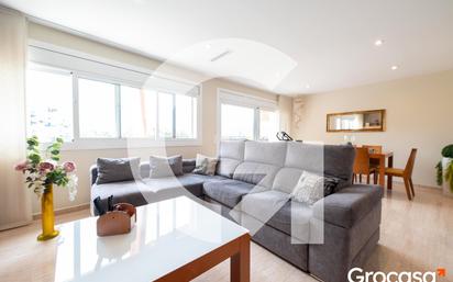 Sala d'estar de Pis en venda en Mataró amb Aire condicionat, Calefacció i Forn