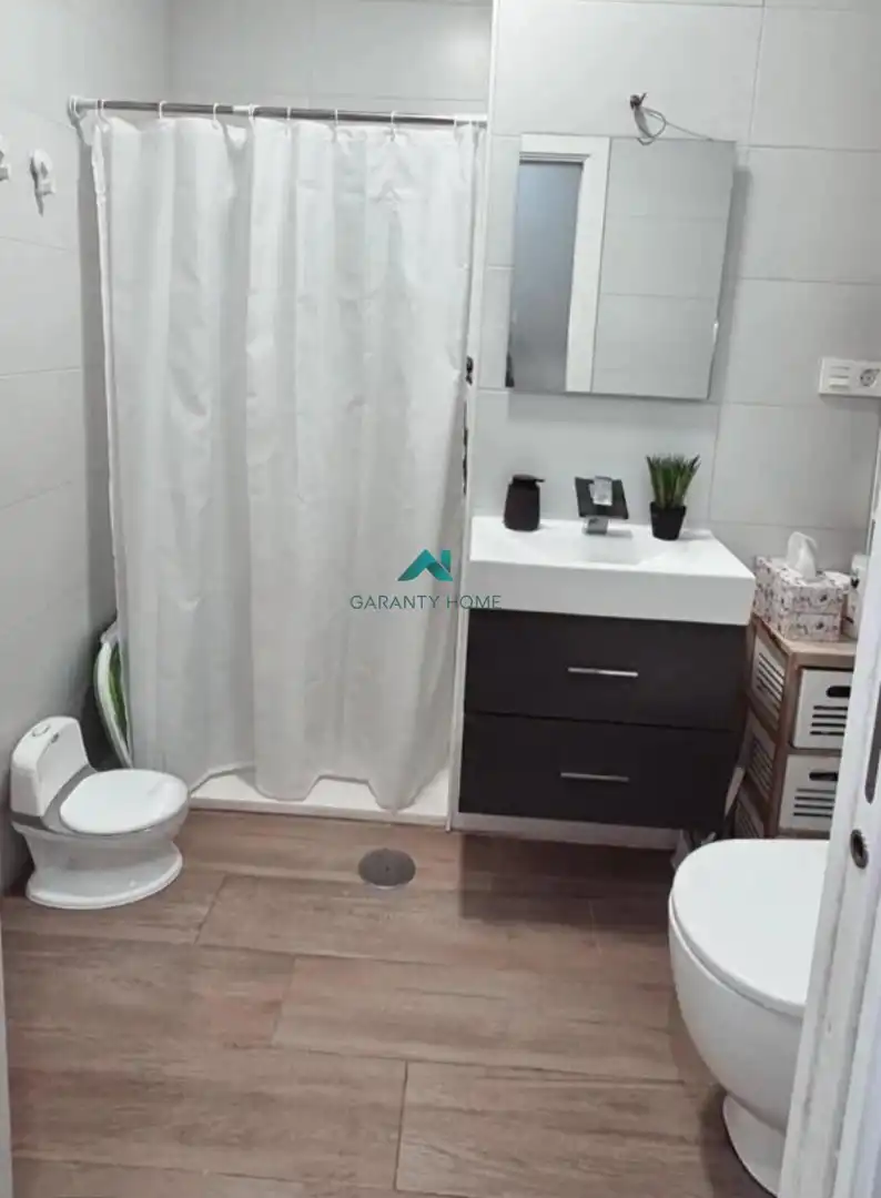Baño de Planta baja en venta en Jaén con Aire acondicionado y Amueblado