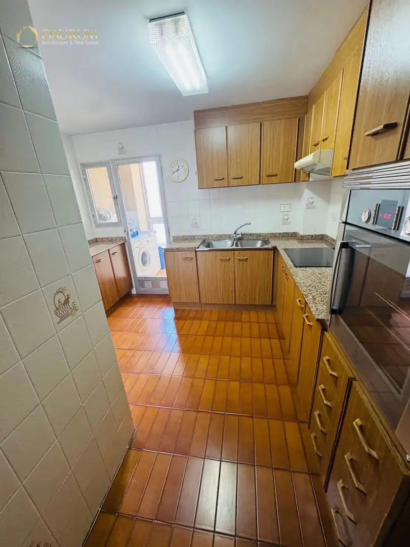 Piso en venta en Hermanos Machado, Poble Nou