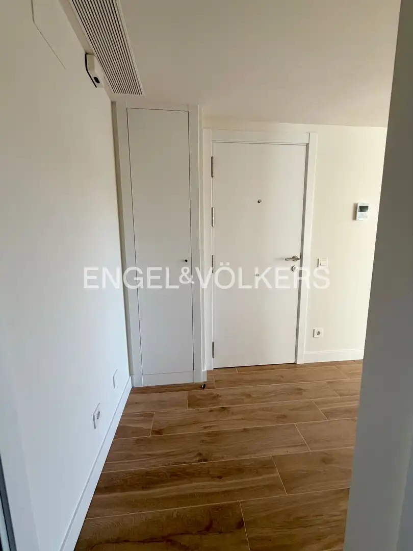 Flat for rent in Valencia  with Air Conditioner, Heating and Private garden
