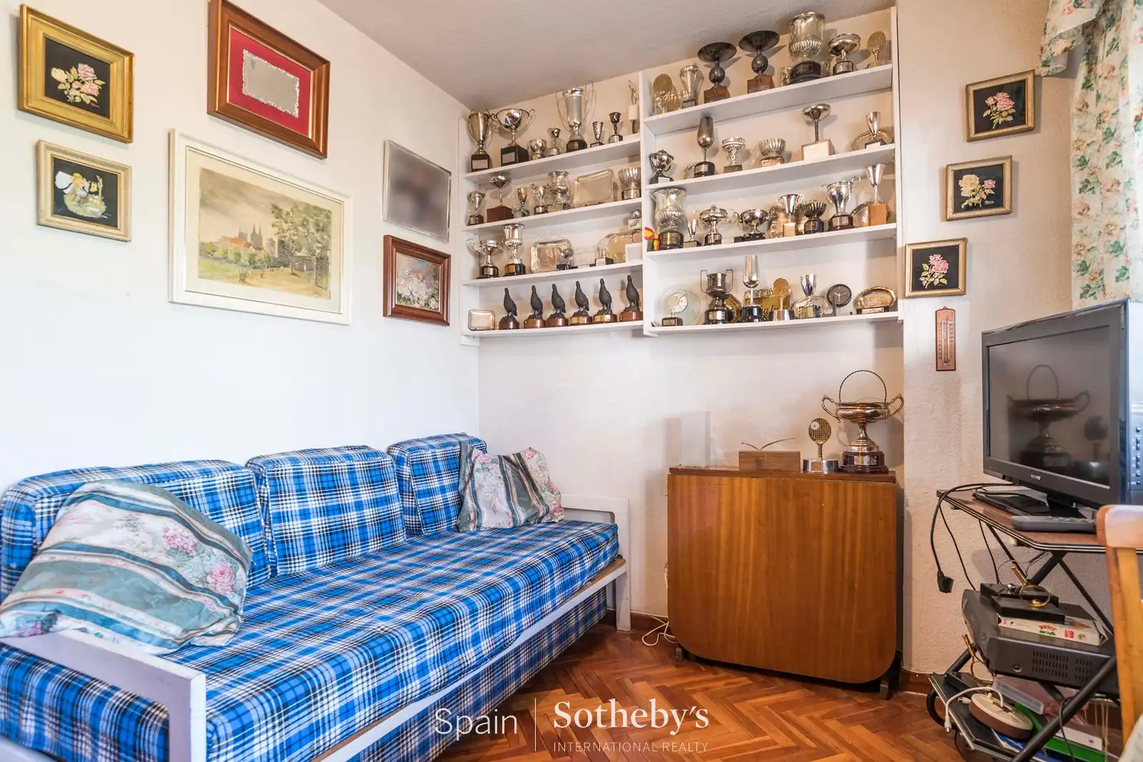 Sala d'estar de Apartament en venda en Madrid amb Aire condicionat, Calefacció i Terrassa