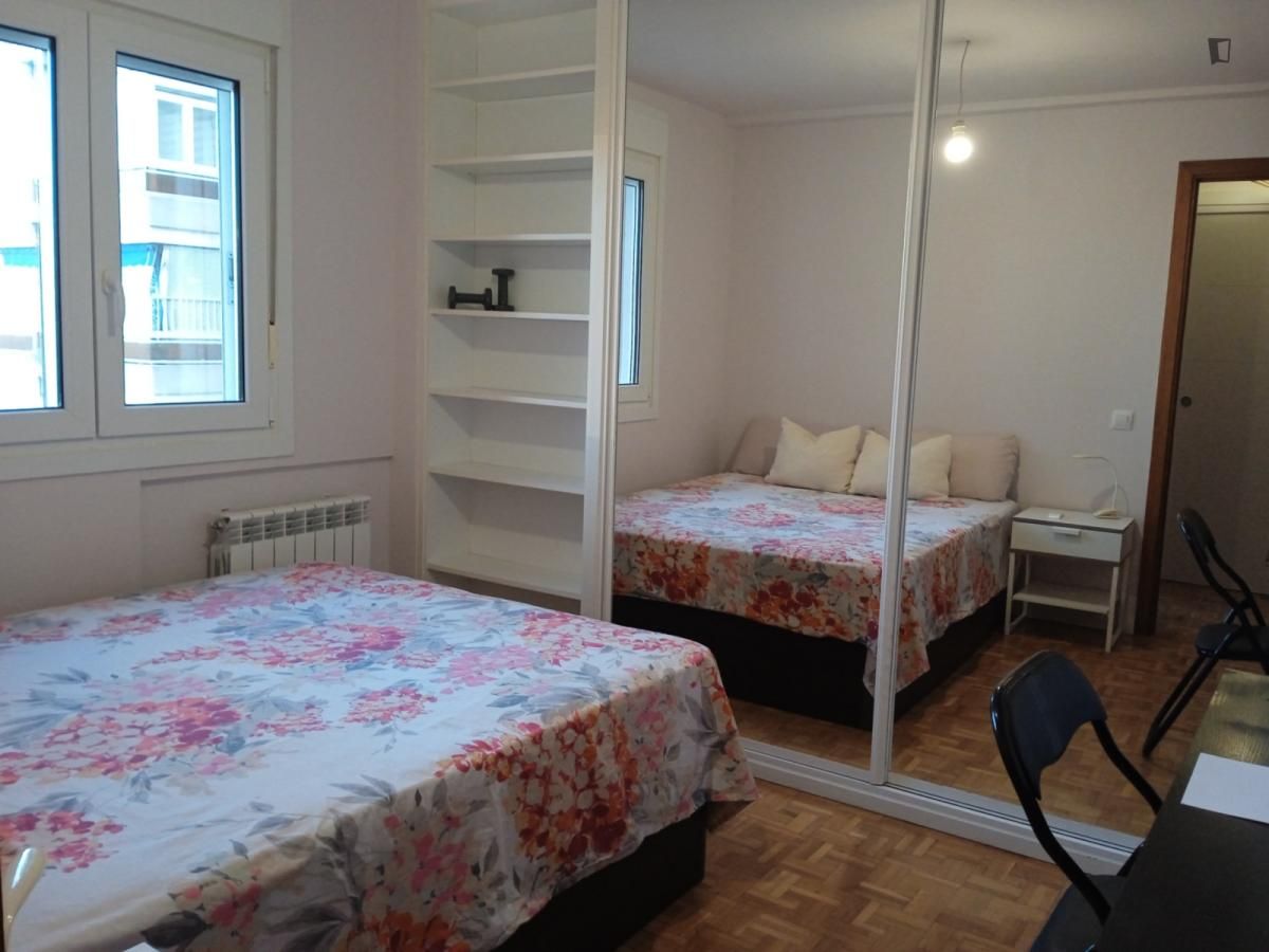 Habitación de Apartamento para compartir en  Madrid Capital con Aire acondicionado, Calefacción y Amueblado
