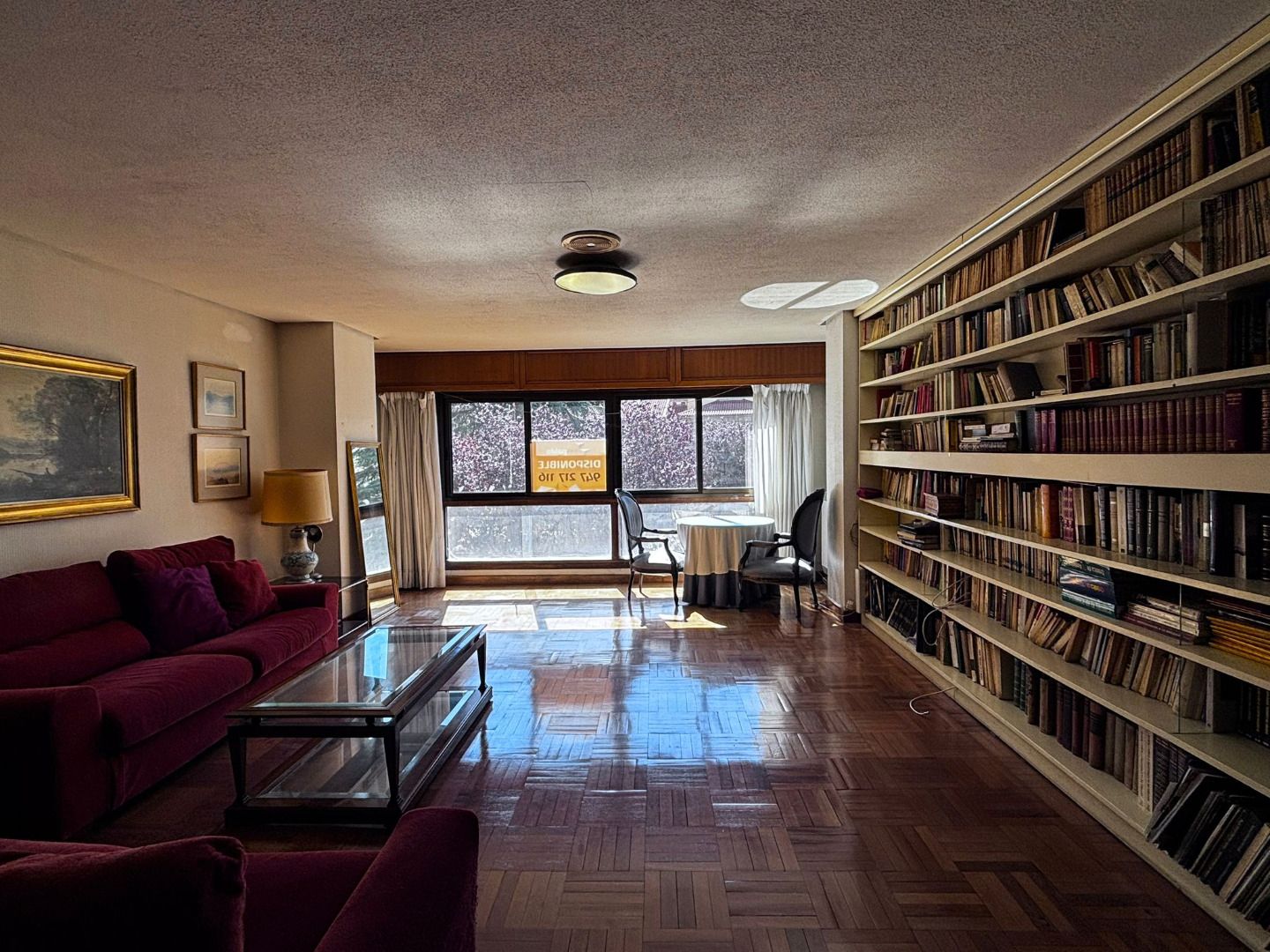 Sala d'estar de Pis en venda en Burgos Capital amb Calefacció, Parquet i Terrassa