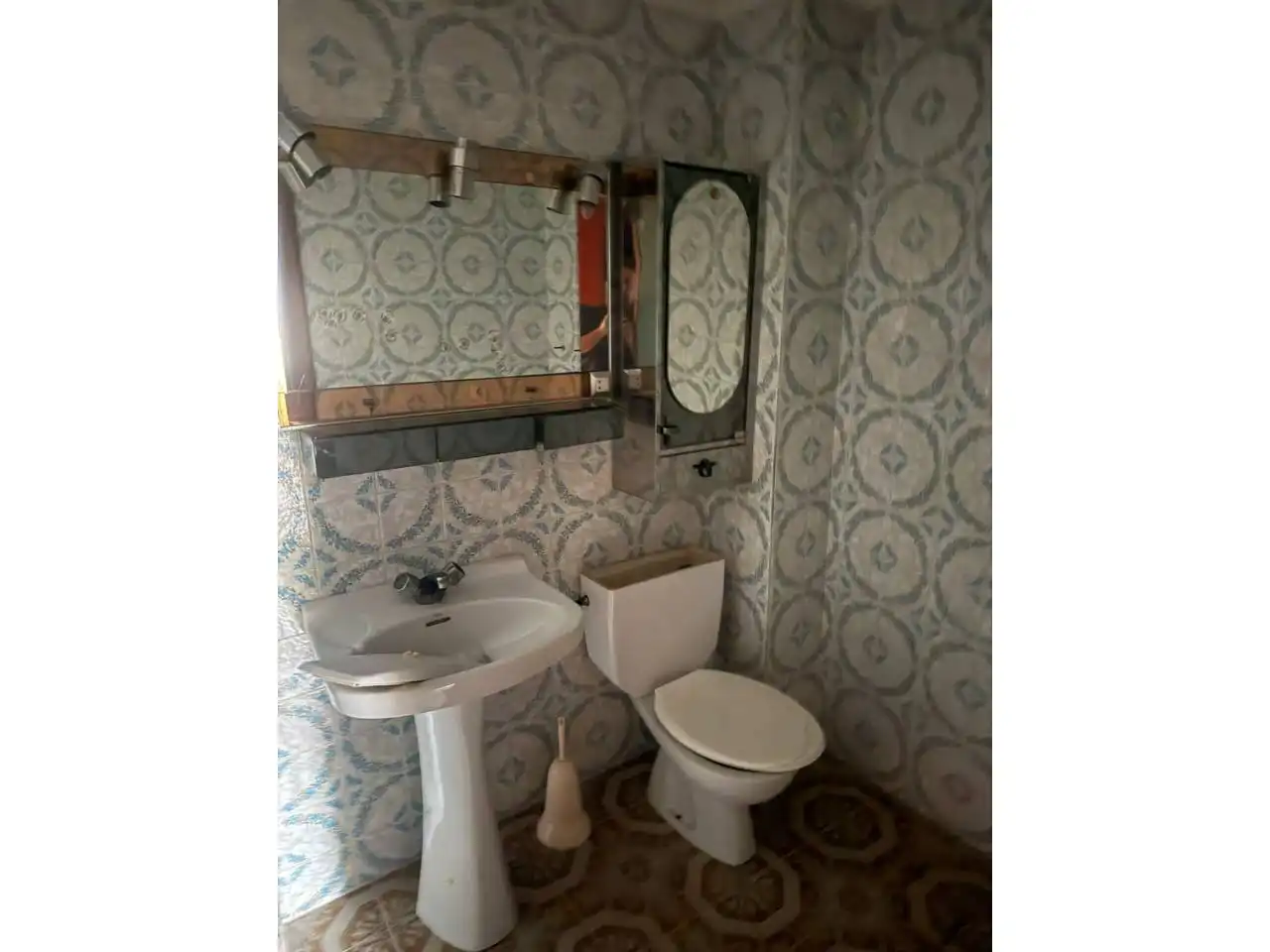 Baño de Piso en venta en Badajoz con Amueblado y Balcón