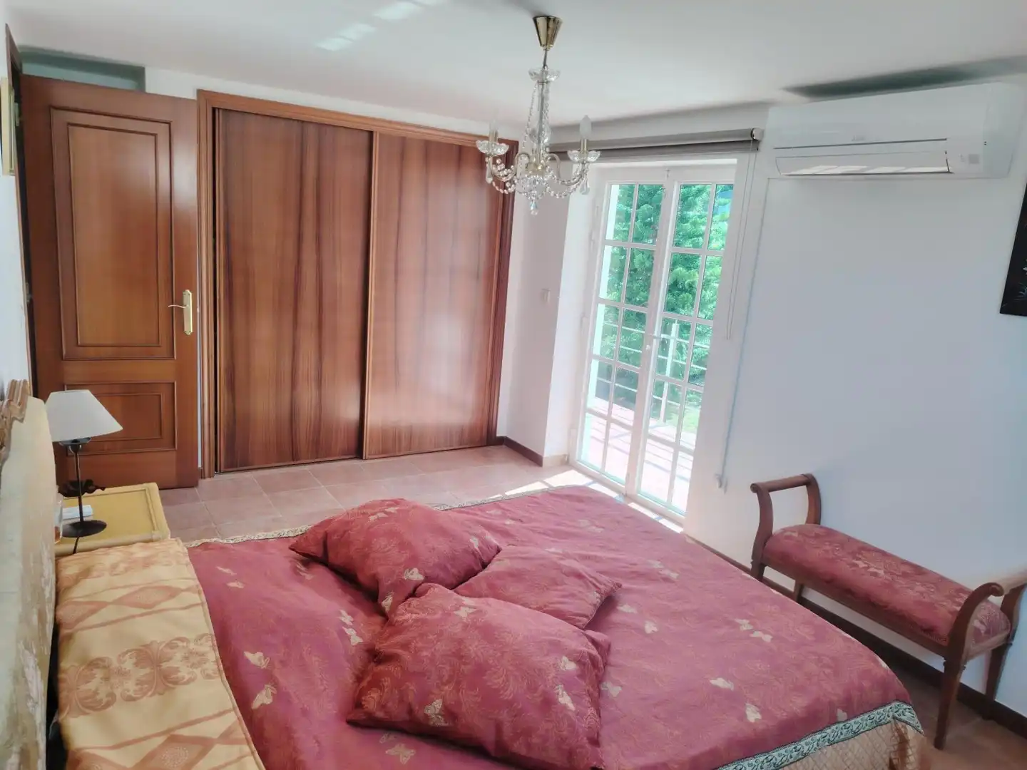 Dormitori de Casa o xalet en venda en O Rosal   amb Terrassa, Piscina i Balcó